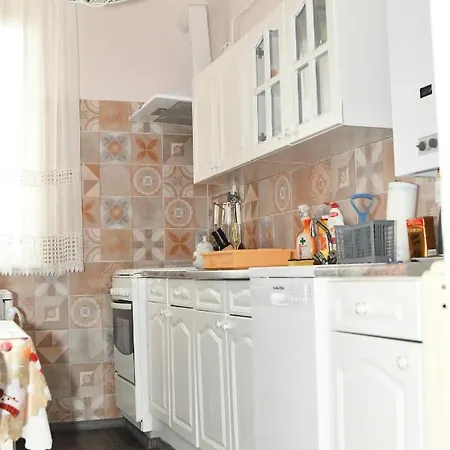 Habos Isler 16 아파트 솔노크