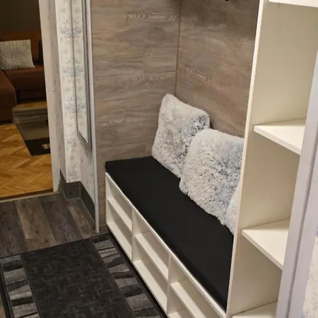 아파트 Habos Isler 16 *